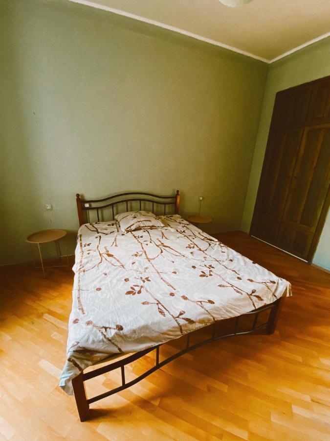 Хостел Corner Тбилиси Экстерьер фото
