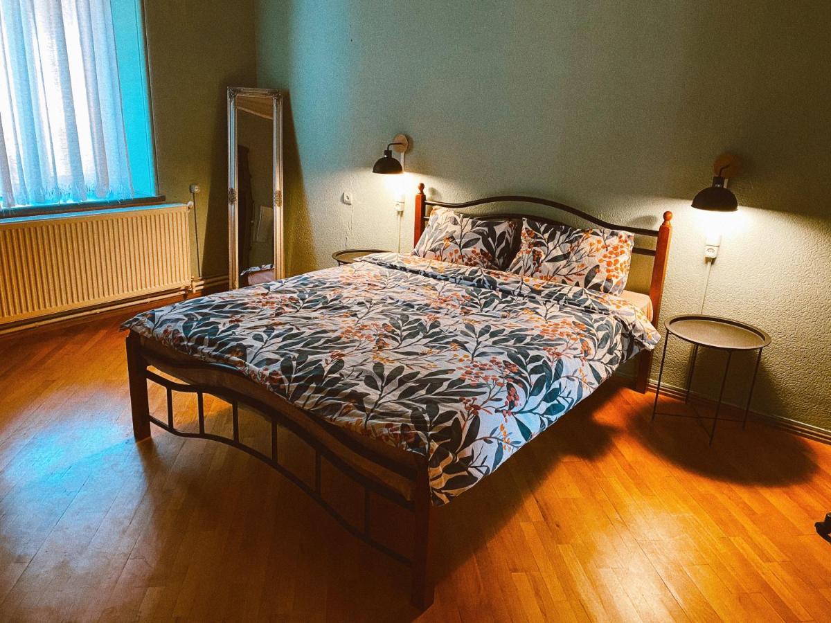 Хостел Corner Тбилиси Экстерьер фото