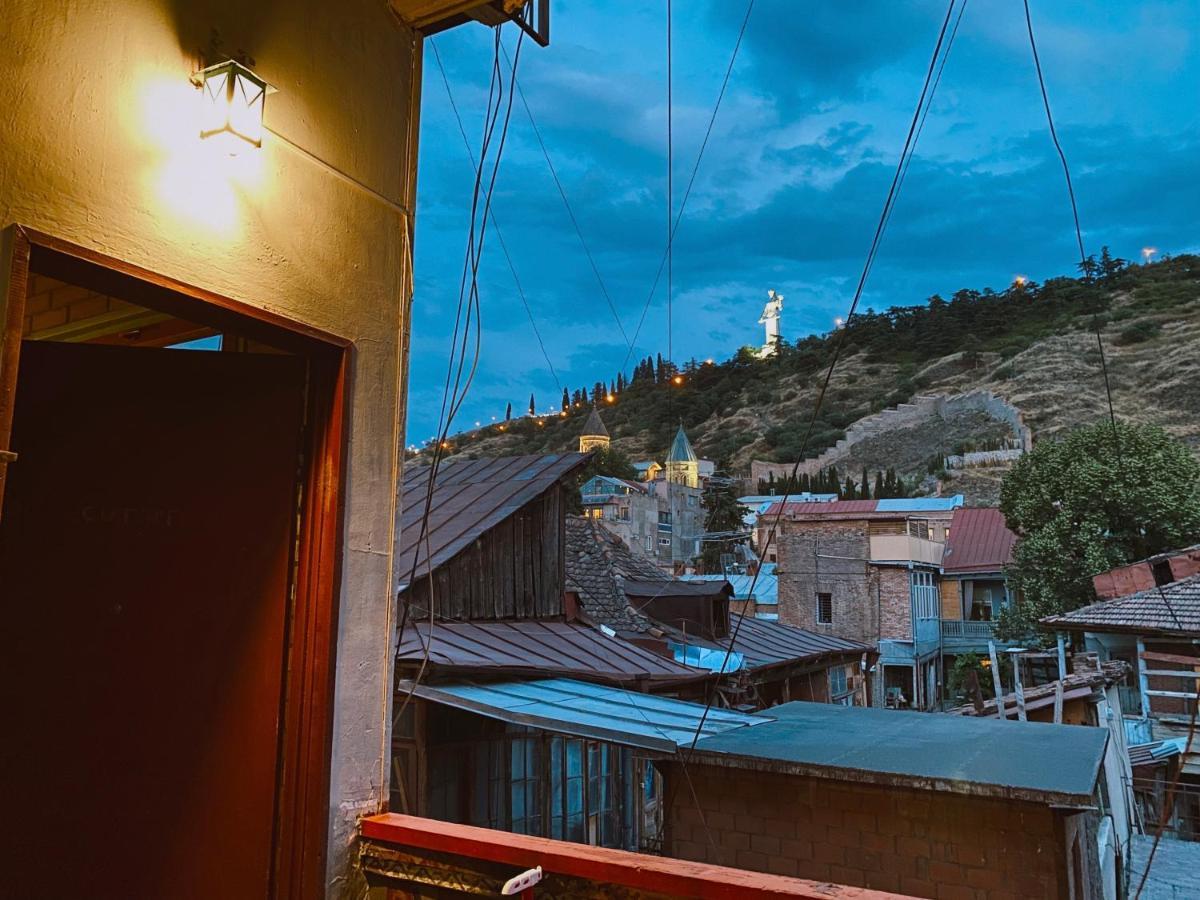 Хостел Corner Тбилиси Экстерьер фото