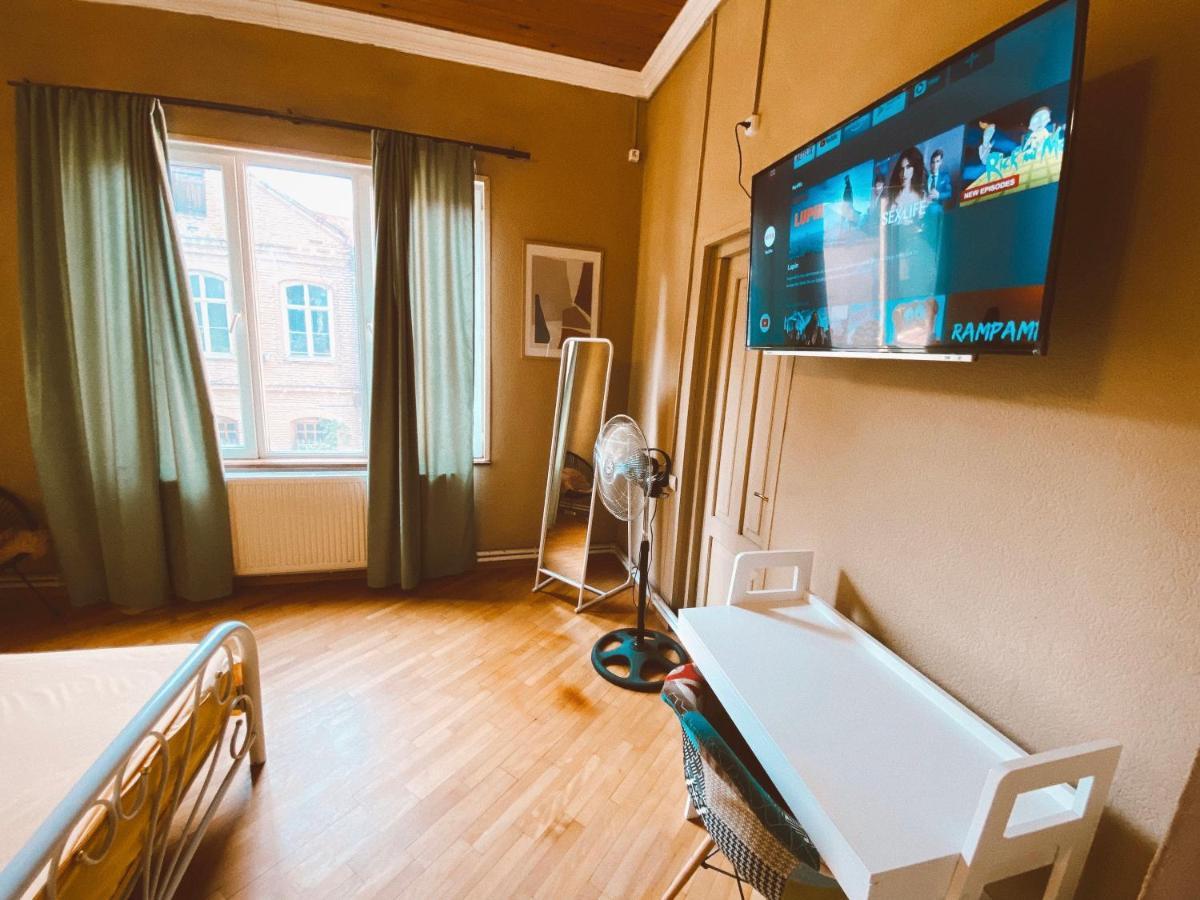 Хостел Corner Тбилиси Экстерьер фото