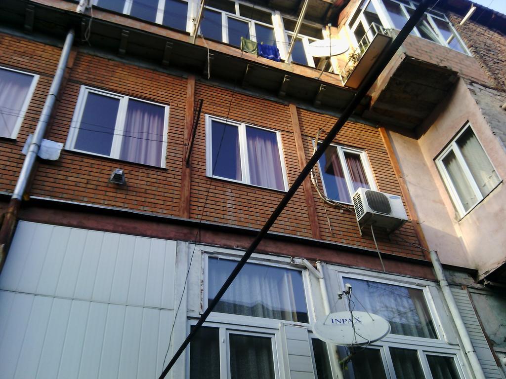 Хостел Corner Тбилиси Экстерьер фото
